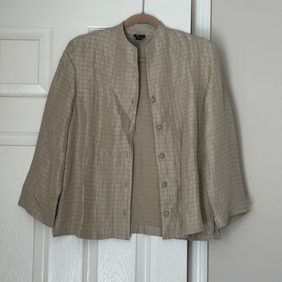 Tops - Eileen Fisher Women’s Small Gold Beige Silk Linen Textured Top Classic Shirt